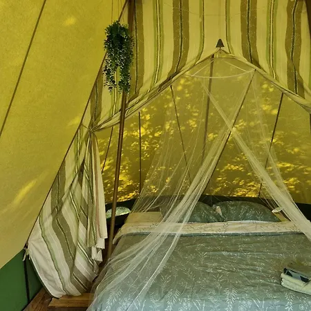 Ont Moeten - Tijdloos Tatil Evi Rekken